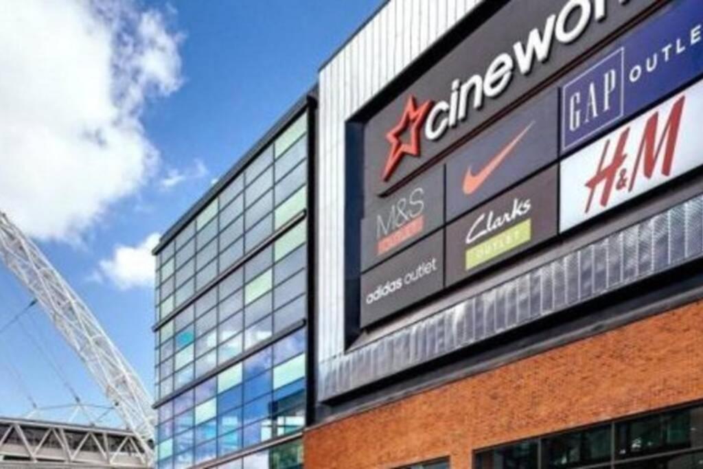 Stylish Wembley Stadium And Ovo Arena Apartment, Лондон Экстерьер фото